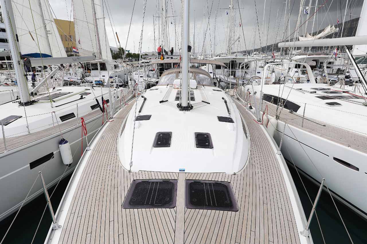 Bavaria Cruiser 51 — photo 9