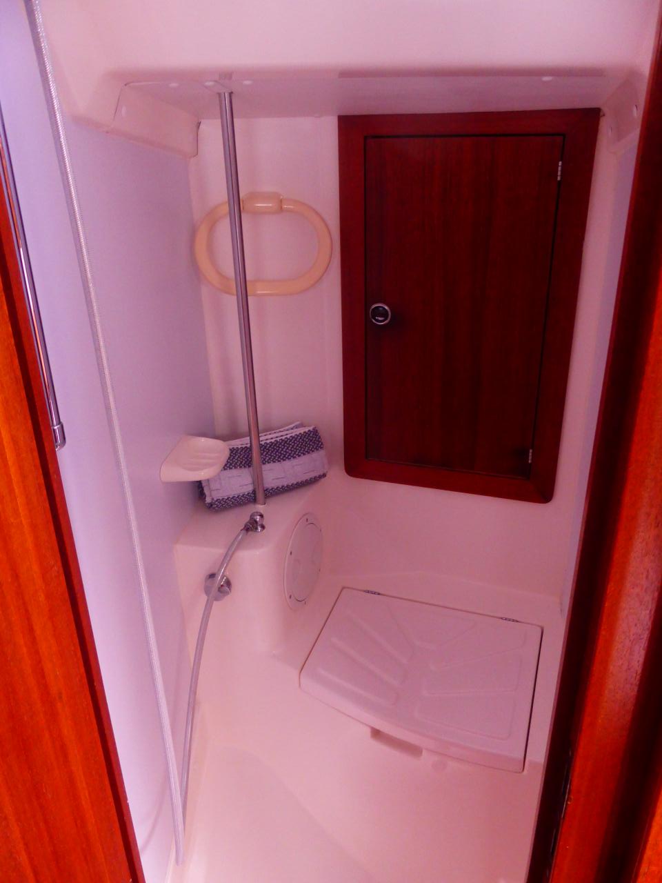 Elan 45 — photo 10