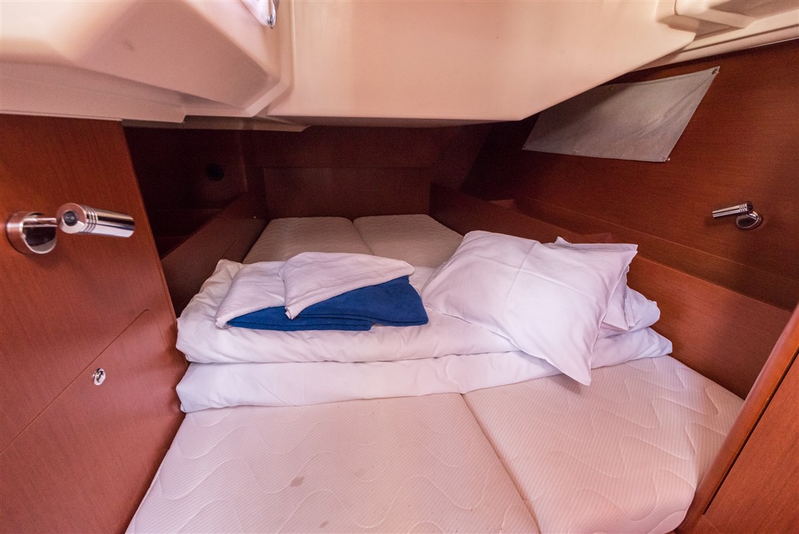 Oceanis 41.1 — photo 26