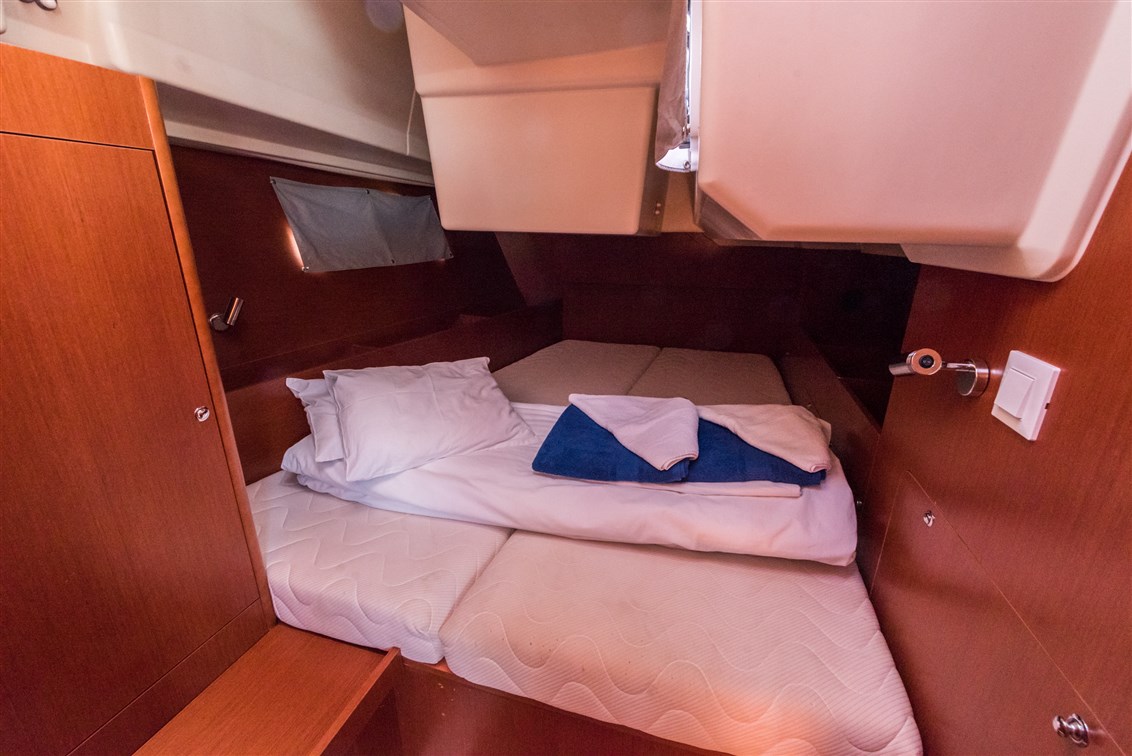 Oceanis 41.1 — photo 27