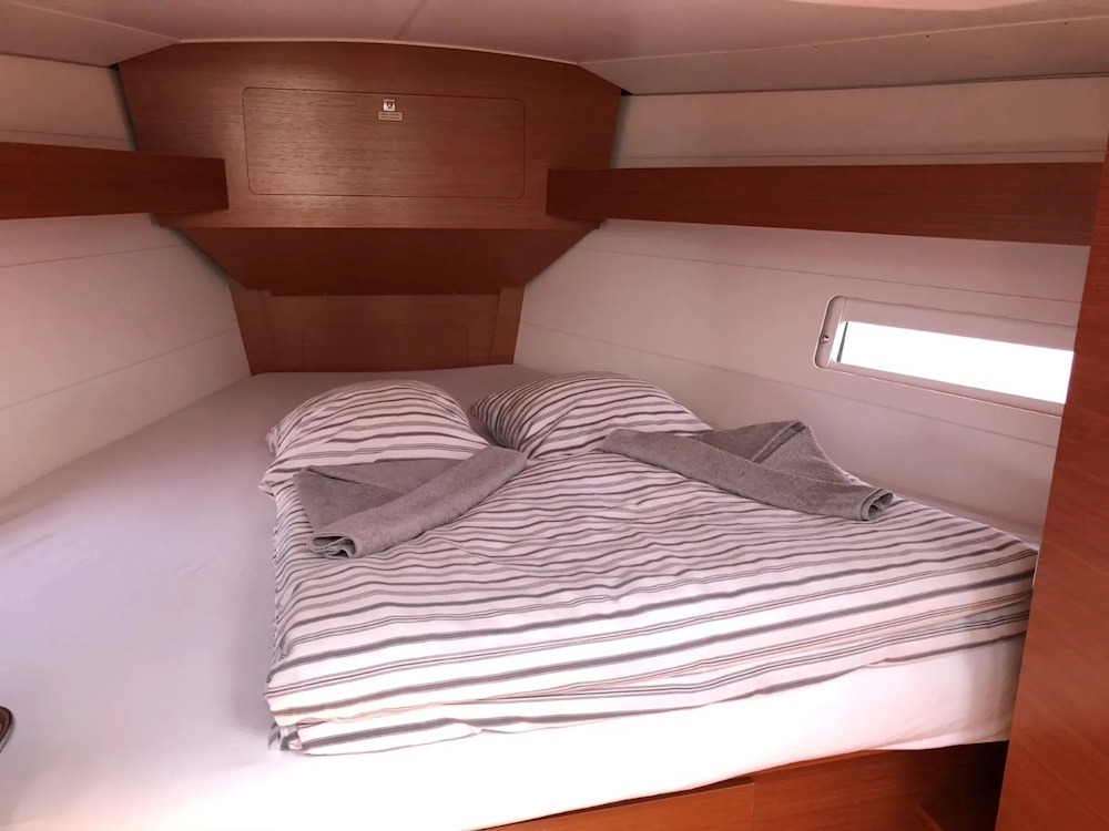 Dufour 382 GL — photo 11