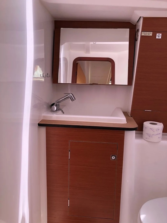 Dufour 382 GL — photo 14