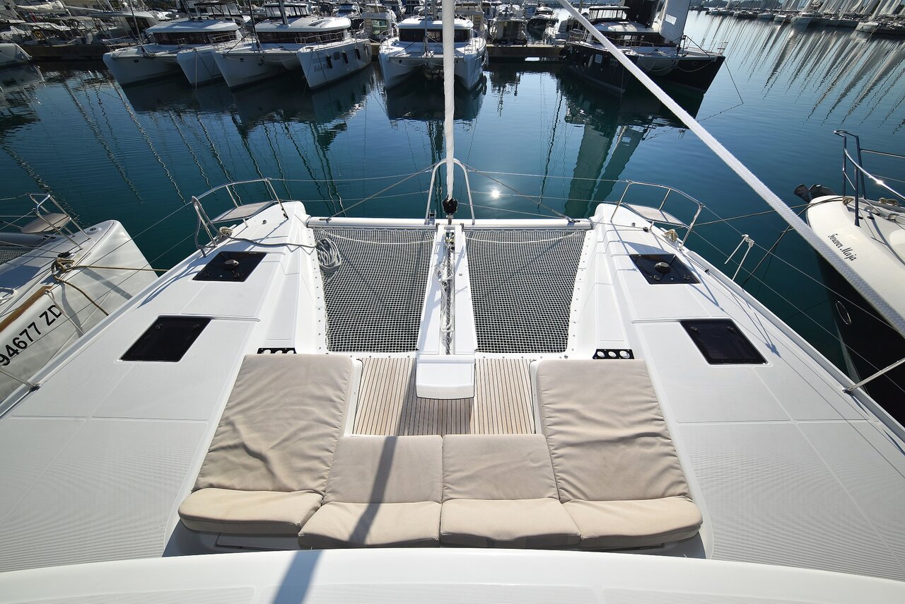 Lagoon 50 - 6 + 1 cab. — photo 6