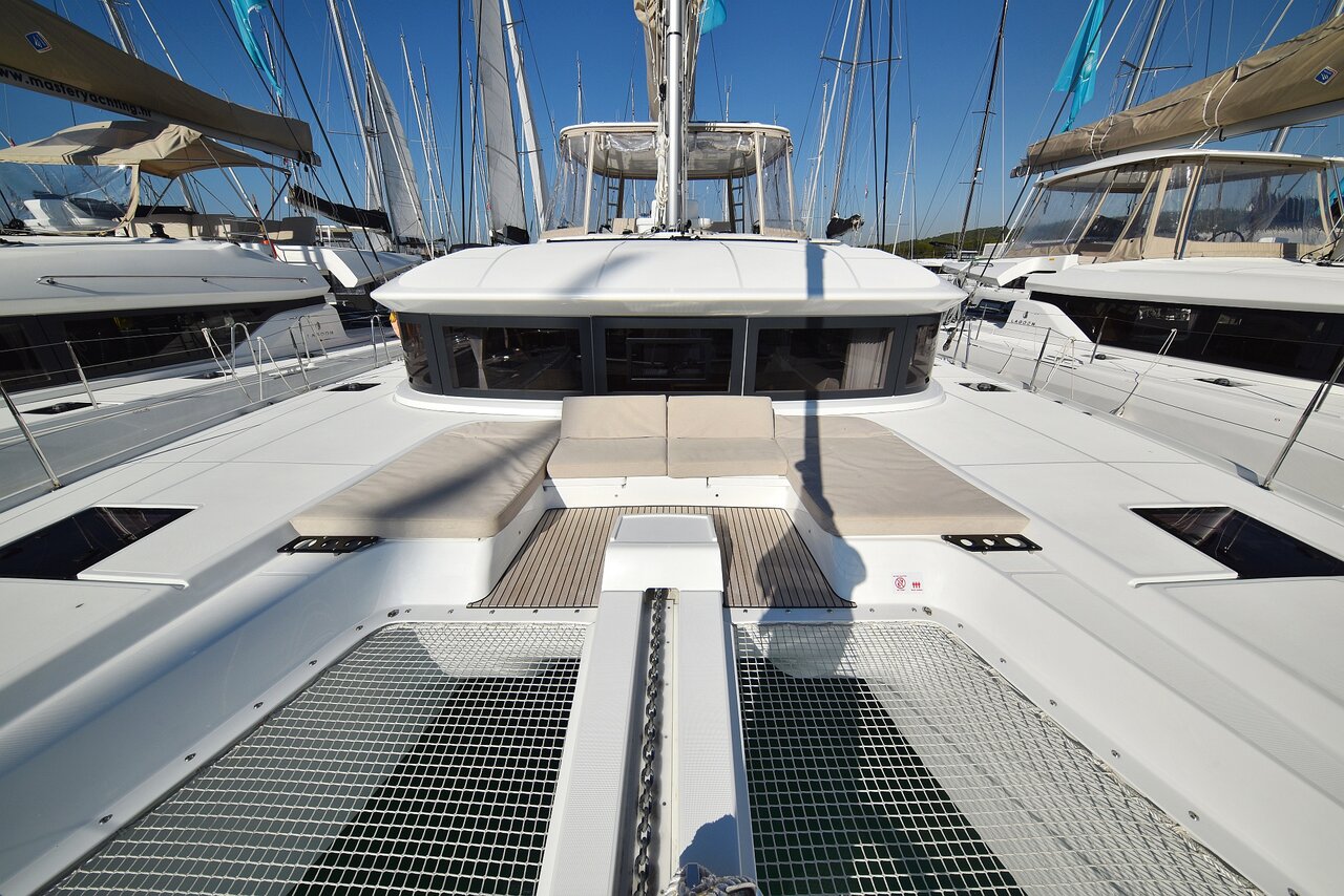 Lagoon 50 - 6 + 1 cab. — photo 4