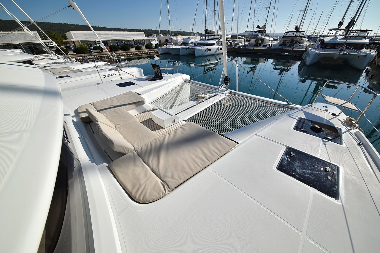 Lagoon 50 - 6 + 1 cab. — photo 6