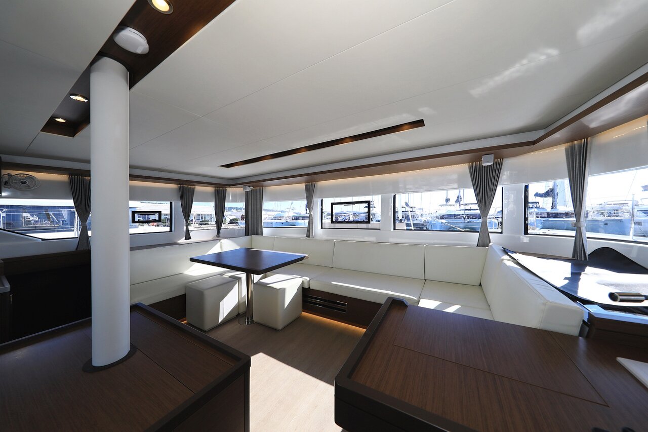 Lagoon 50 - 6 + 1 cab. — photo 16