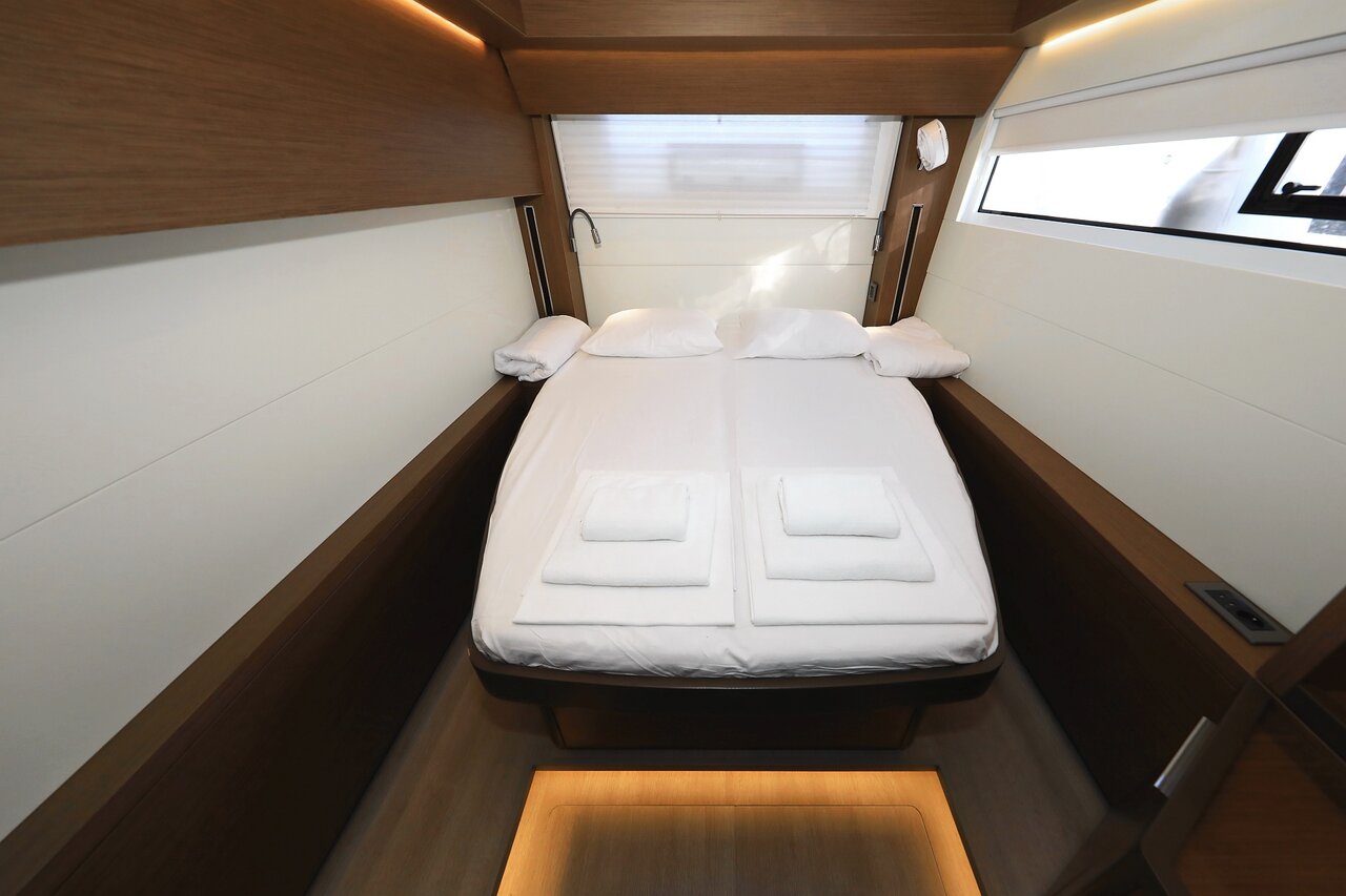 Lagoon 50 - 6 + 1 cab. — photo 20
