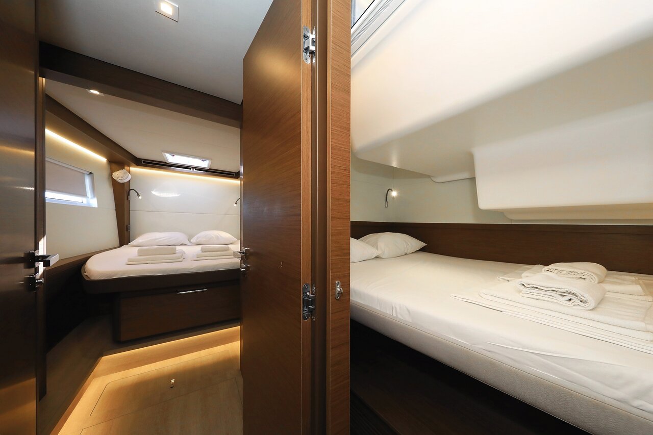 Lagoon 50 - 6 + 1 cab. — photo 23
