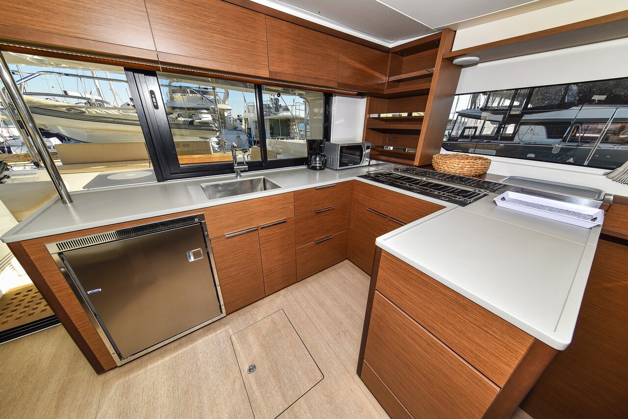 Lagoon 46 - 4 + 2 cab. — photo 23