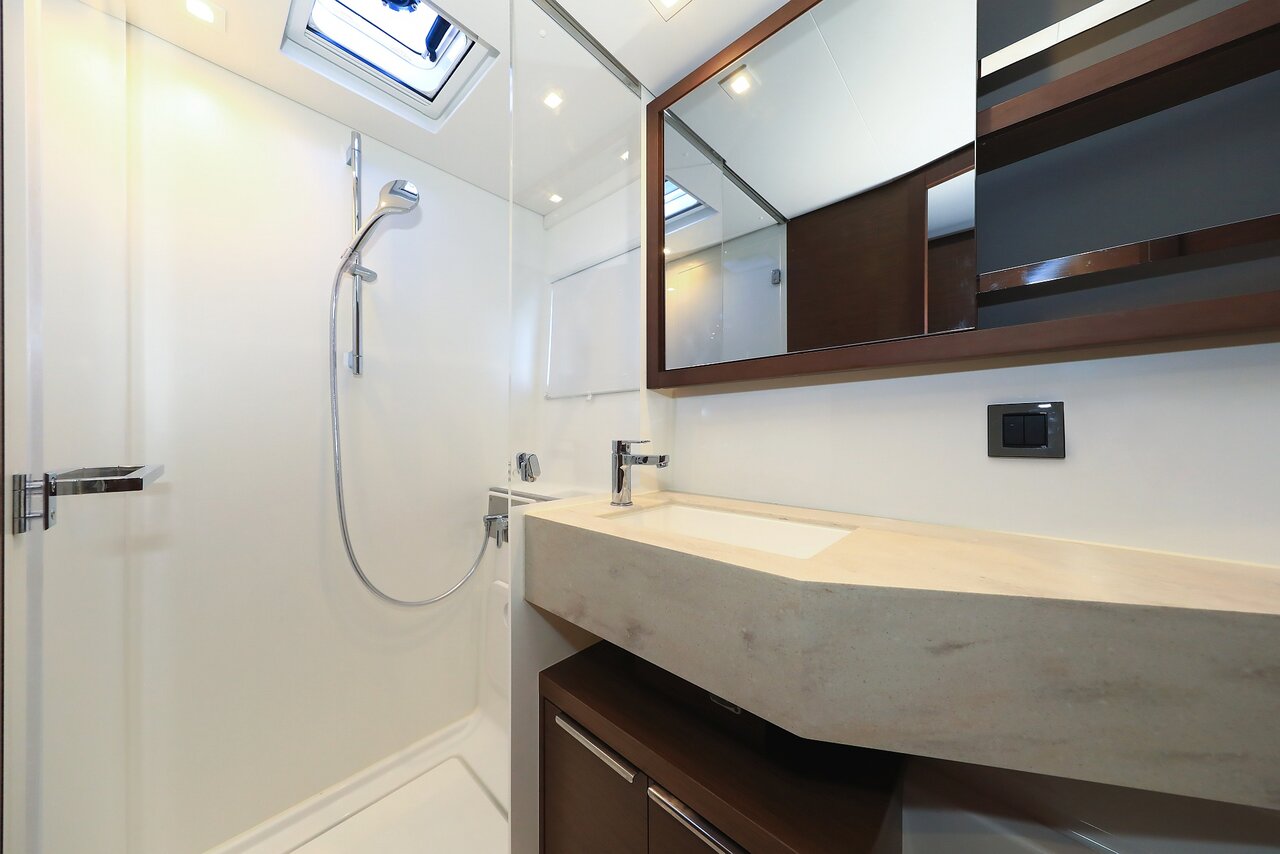 Lagoon 46 - 4 + 2 cab. — photo 4