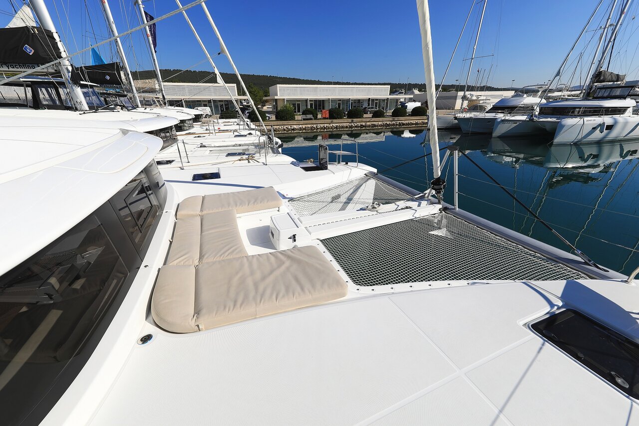 Lagoon 46 - 4 + 2 cab. — photo 4