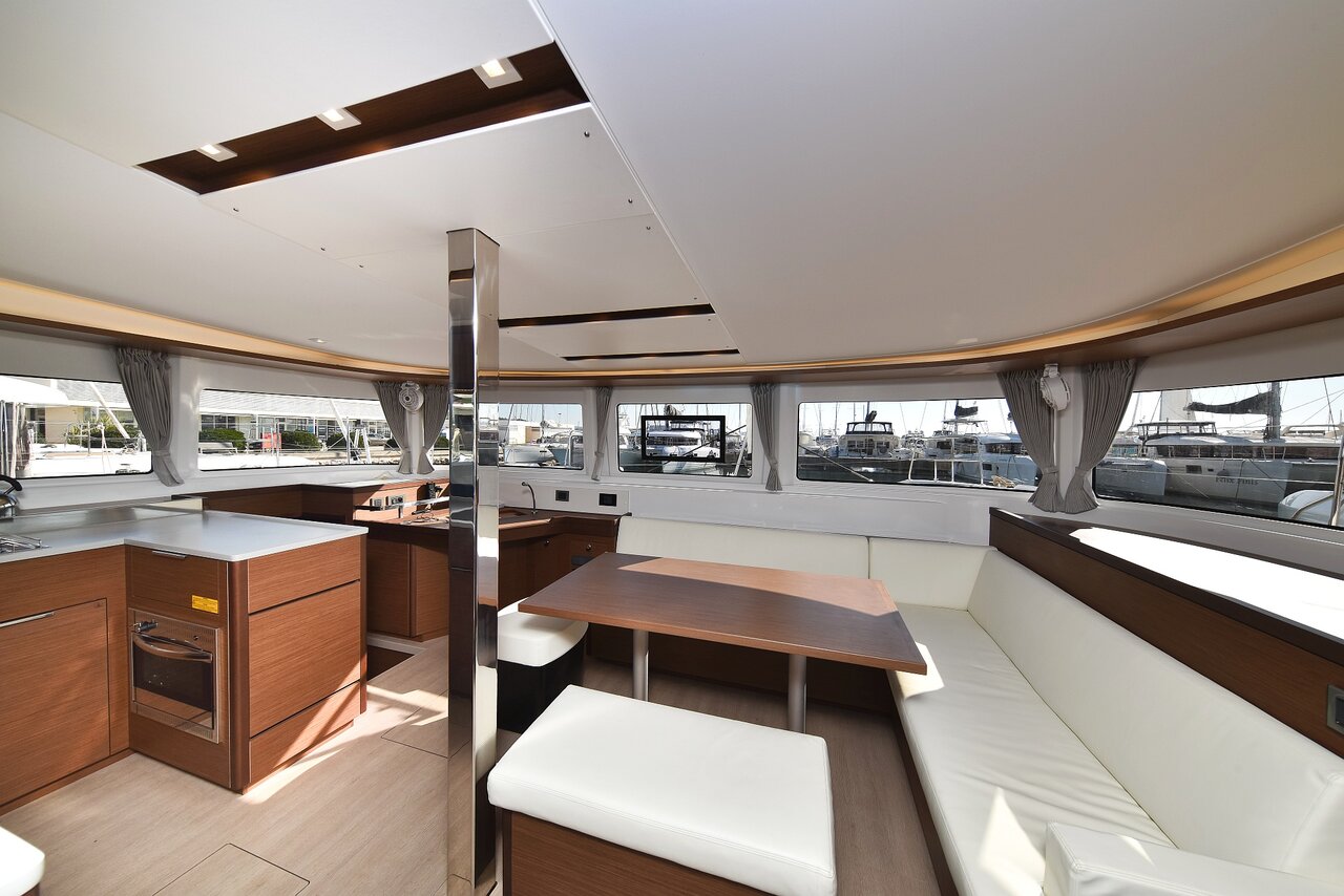 Lagoon 46 - 4 + 2 cab. — photo 15
