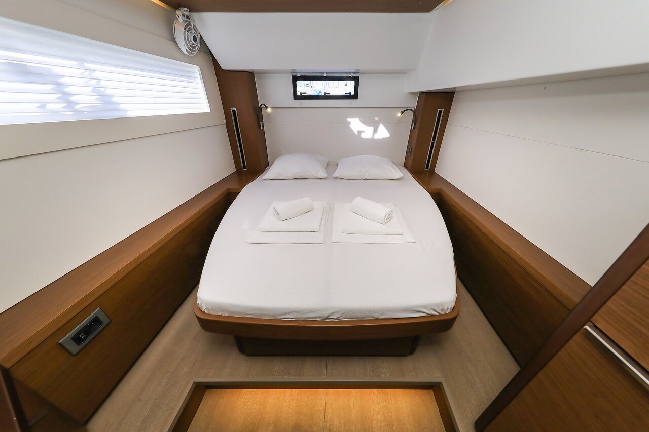 Lagoon 46 - 4 + 2 cab. — photo 21