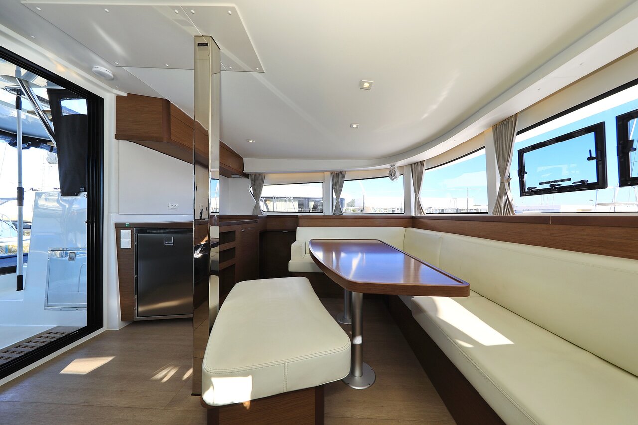 Lagoon 42 - 4 + 2 cab. — photo 17