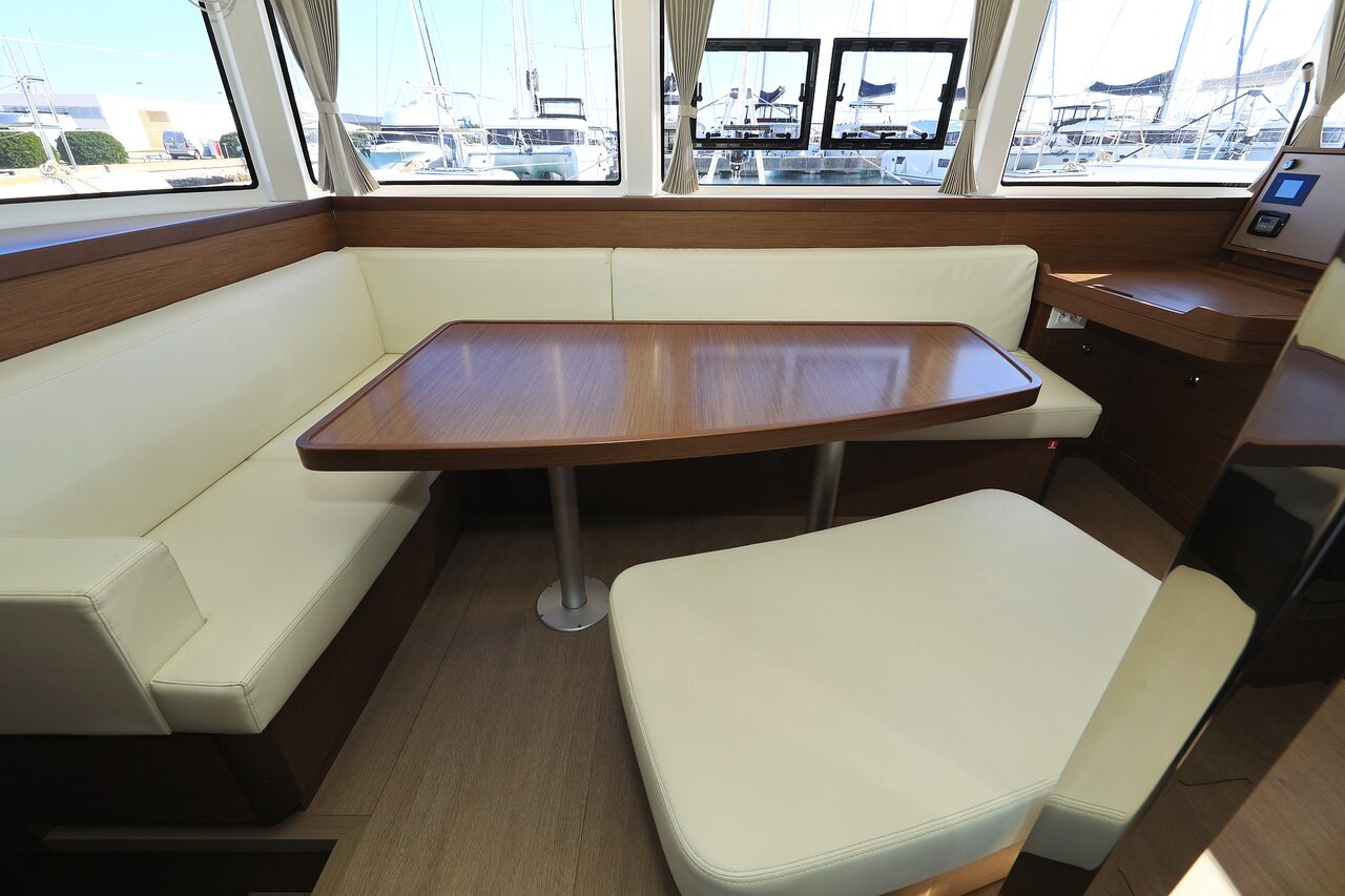 Lagoon 42 - 4 + 2 cab. — photo 18