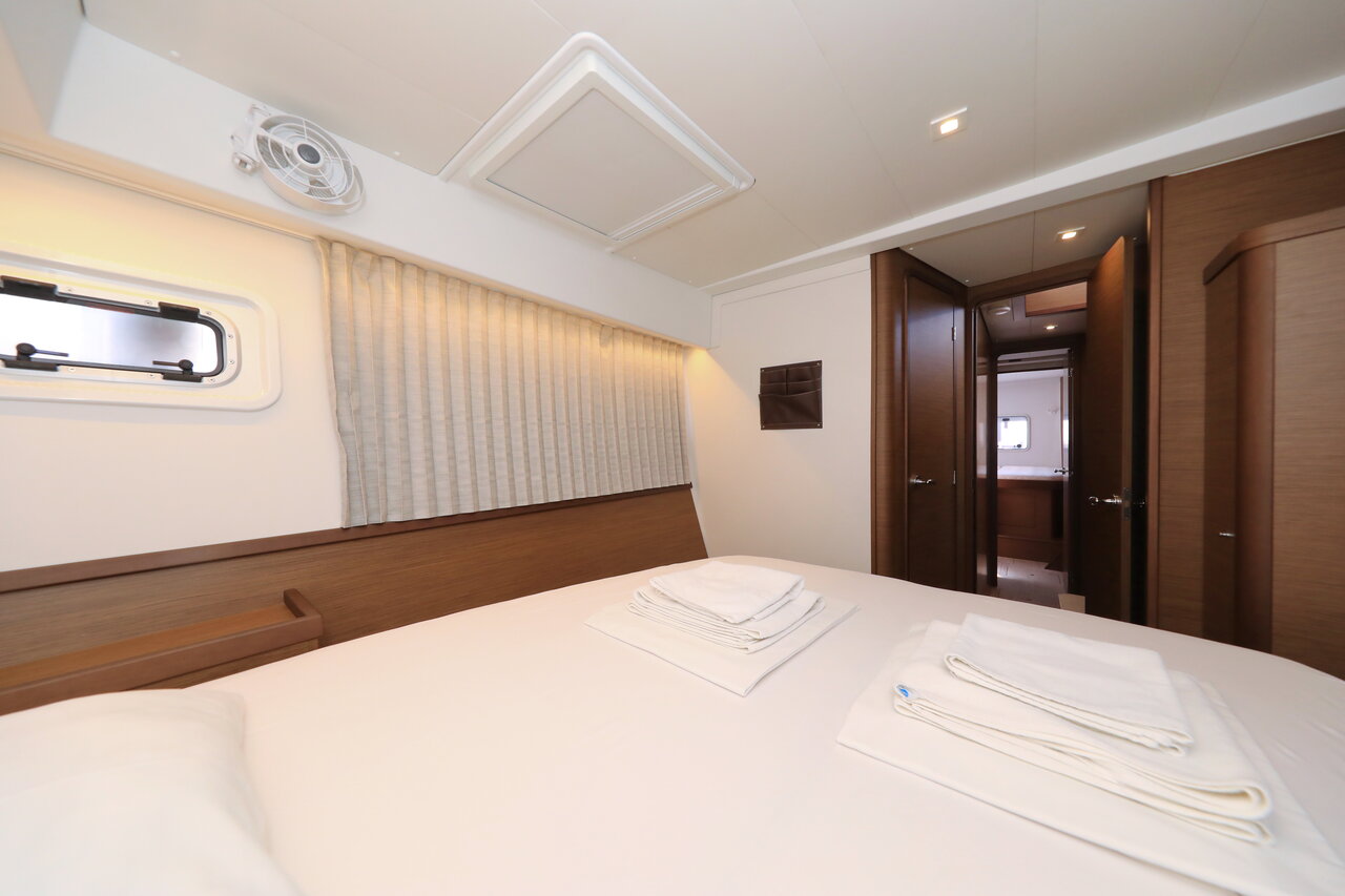 Lagoon 42 - 4 + 2 cab. — photo 26