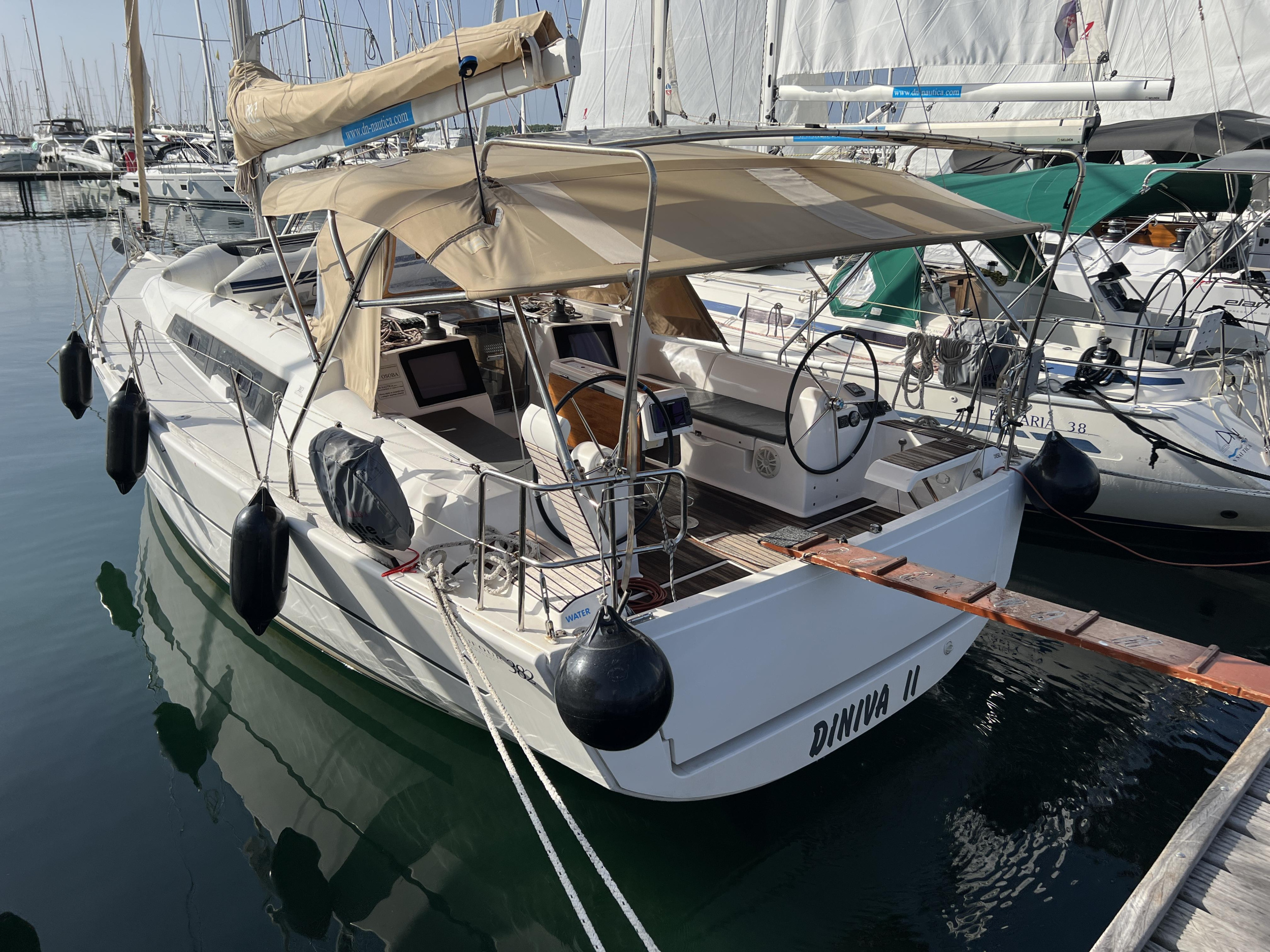 Dufour 382 GL — photo 1
