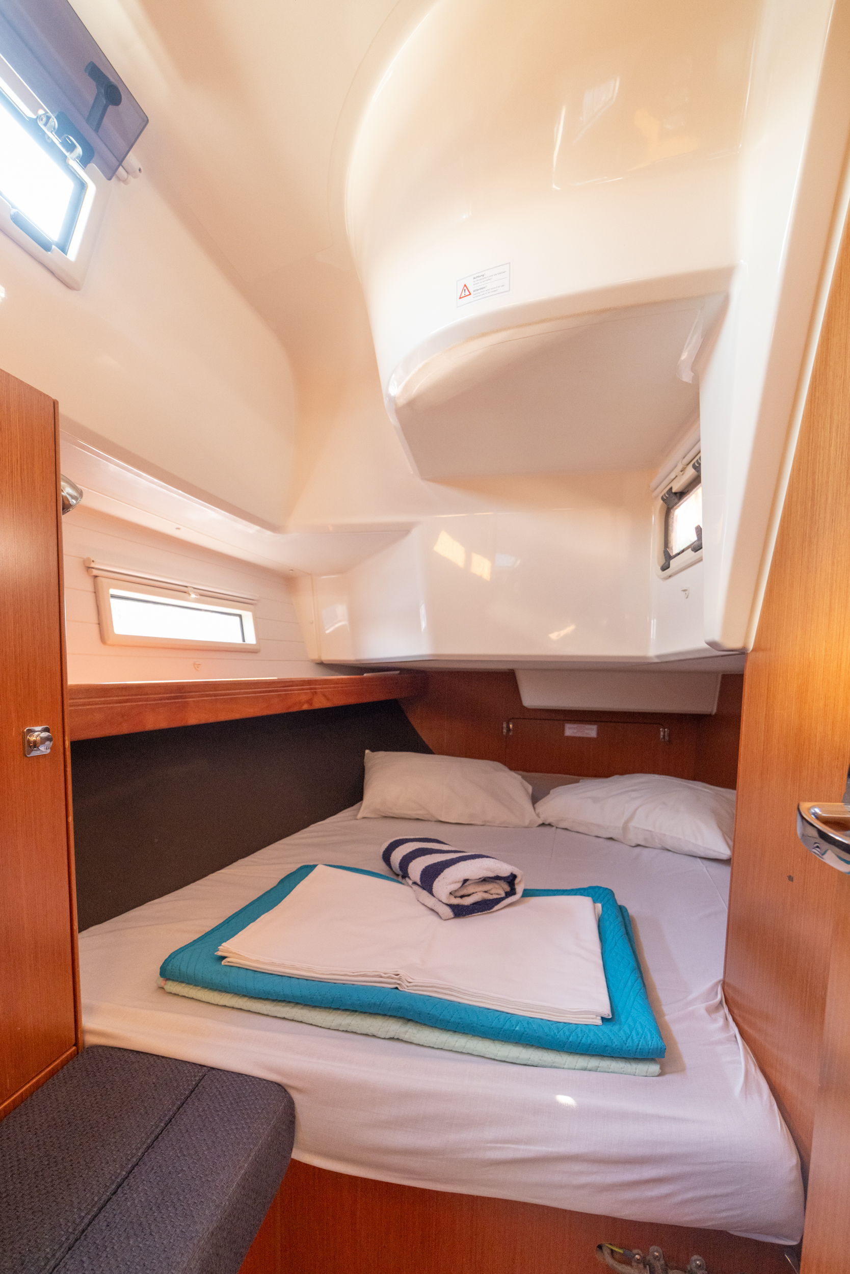 Bavaria Cruiser 37 - 3 cab. — photo 17