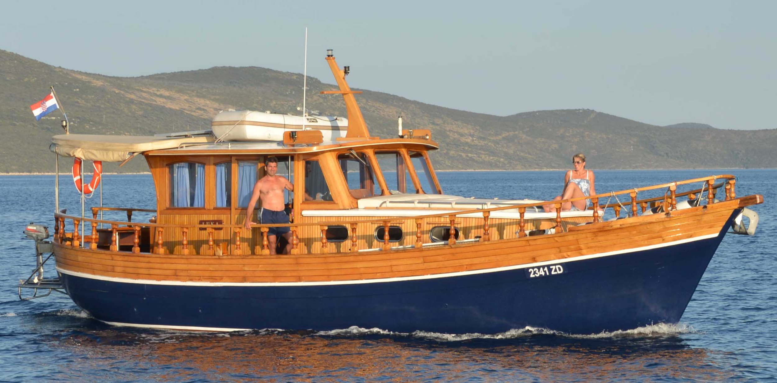 Yacht LUKA — photo 9