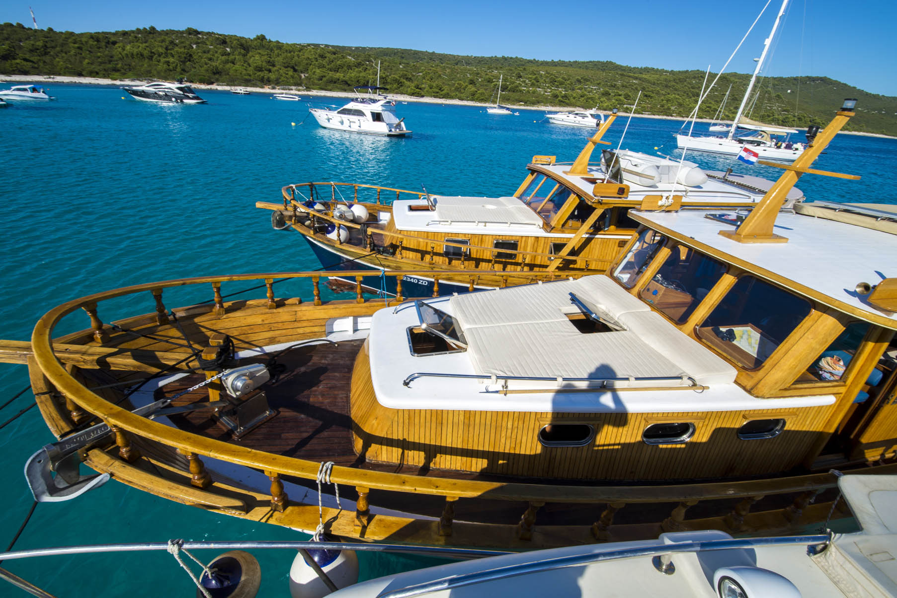 Yacht LUKA — photo 11