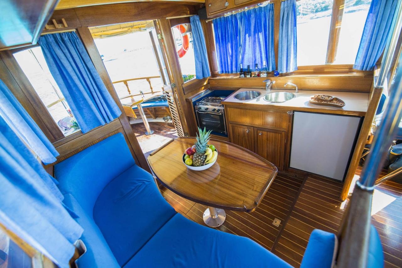 Yacht LUKA — photo 16