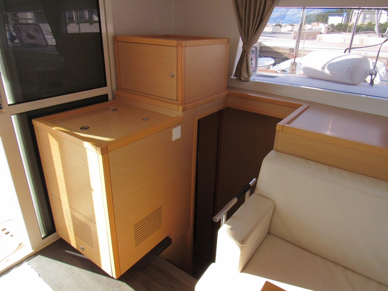 Lagoon 400 S2 - 4 + 2 cab. — photo 2