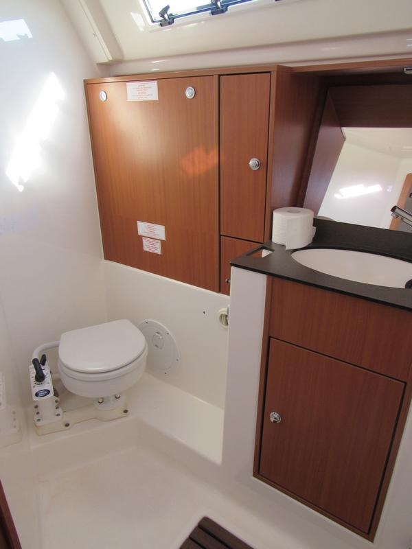 Bavaria Cruiser 40 — photo 16