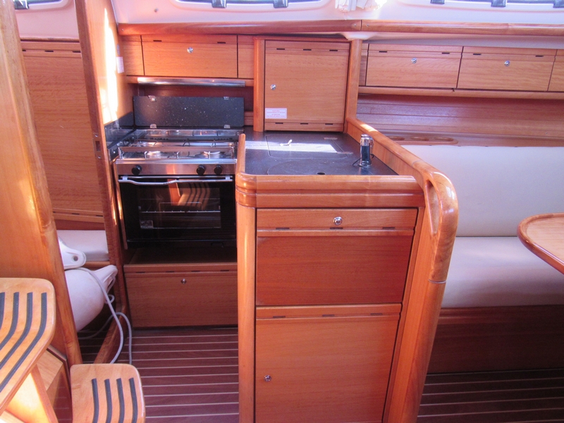 Bavaria 31 Cruiser — photo 8