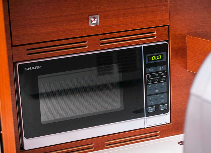 Dufour Exclusive 56 - 4 + 1 cab. — photo 26