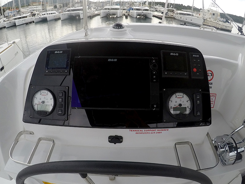Lagoon 42 - 4 + 2 cab. — photo 9