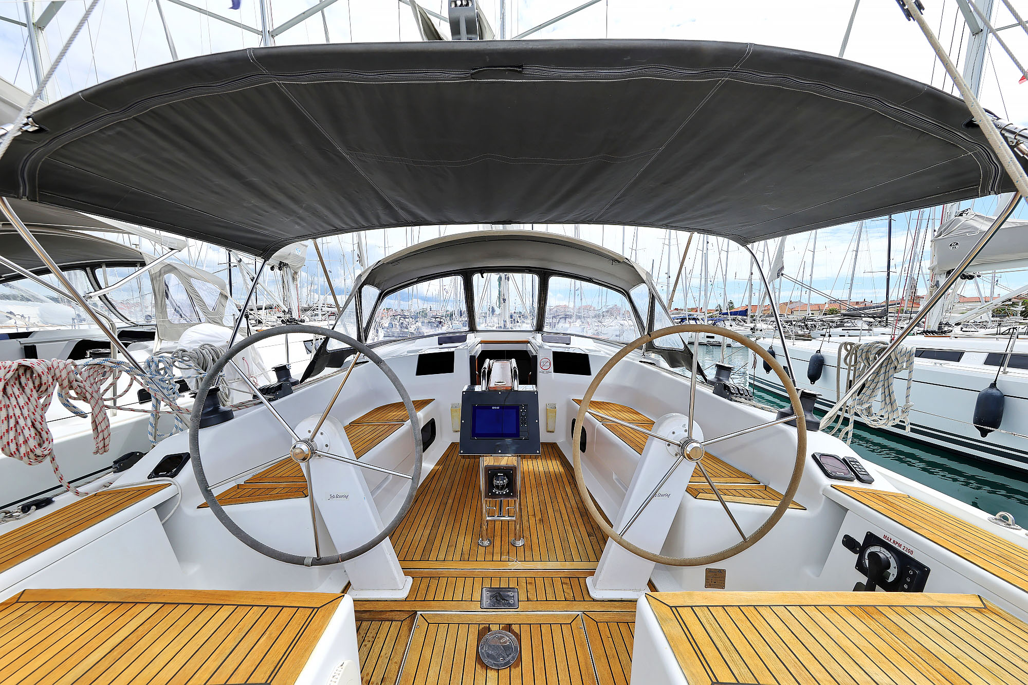 Hanse 415 — photo 3