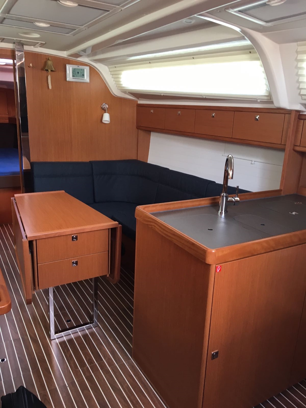Bavaria Cruiser 37 - 3 cab. — photo 5