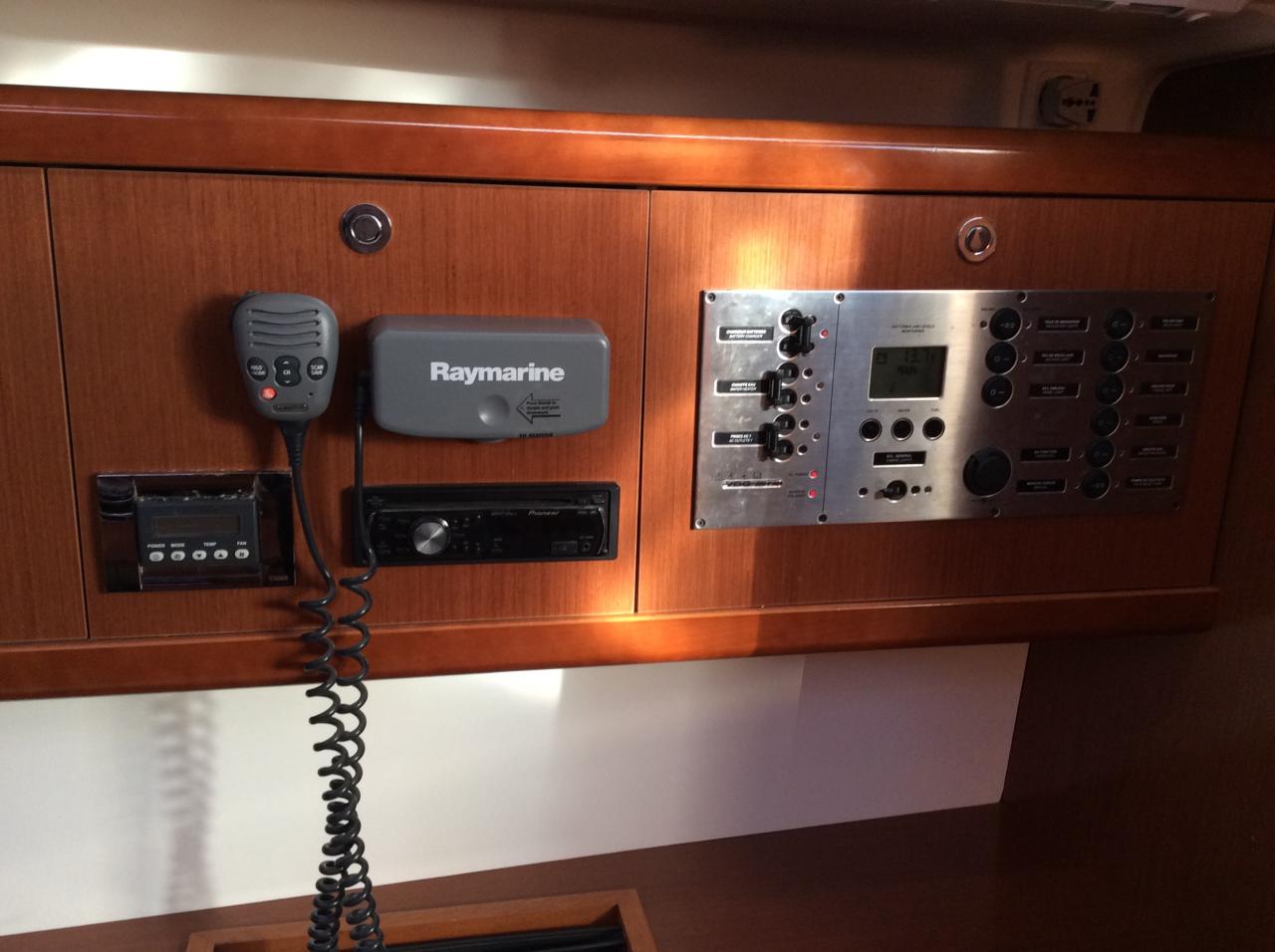 Oceanis 43 — photo 10
