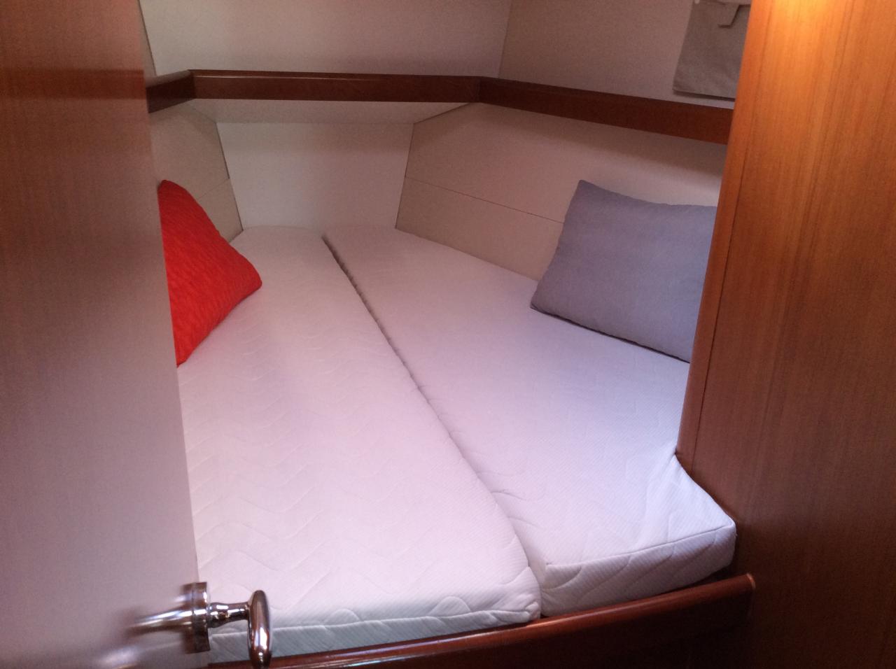 Oceanis 43 — photo 11