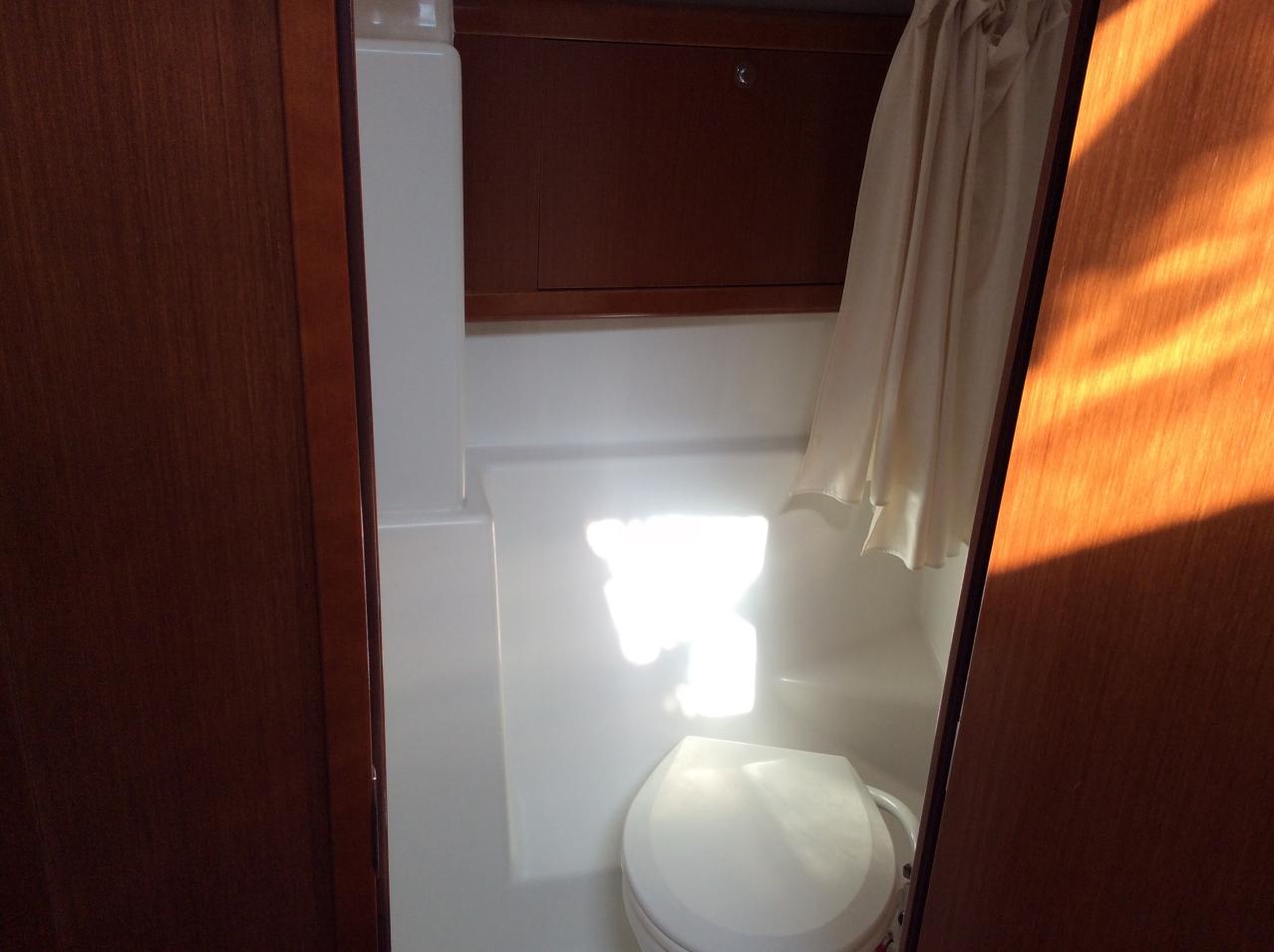 Oceanis 43 — photo 17