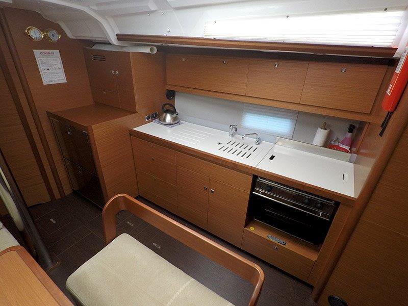Dufour 430 GL — photo 16