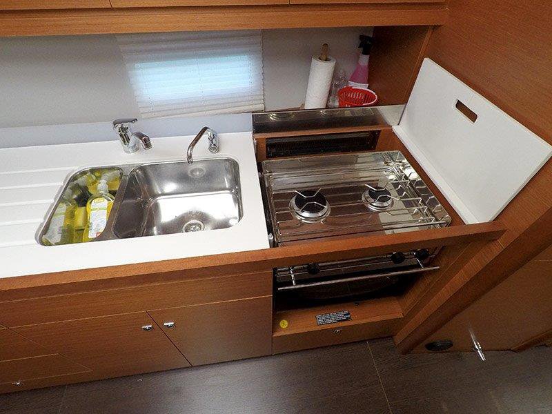 Dufour 430 GL — photo 17