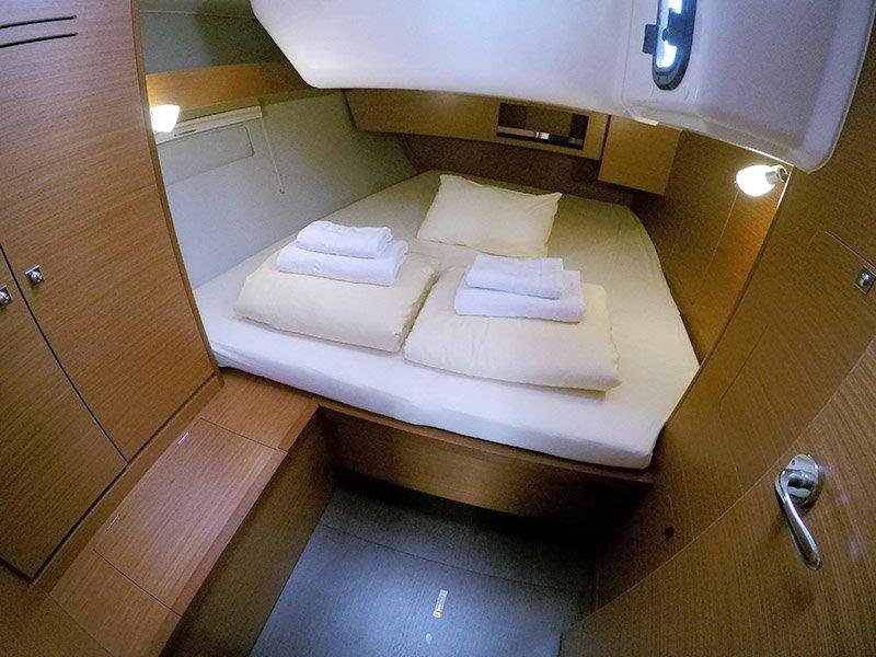 Dufour 430 GL — photo 19