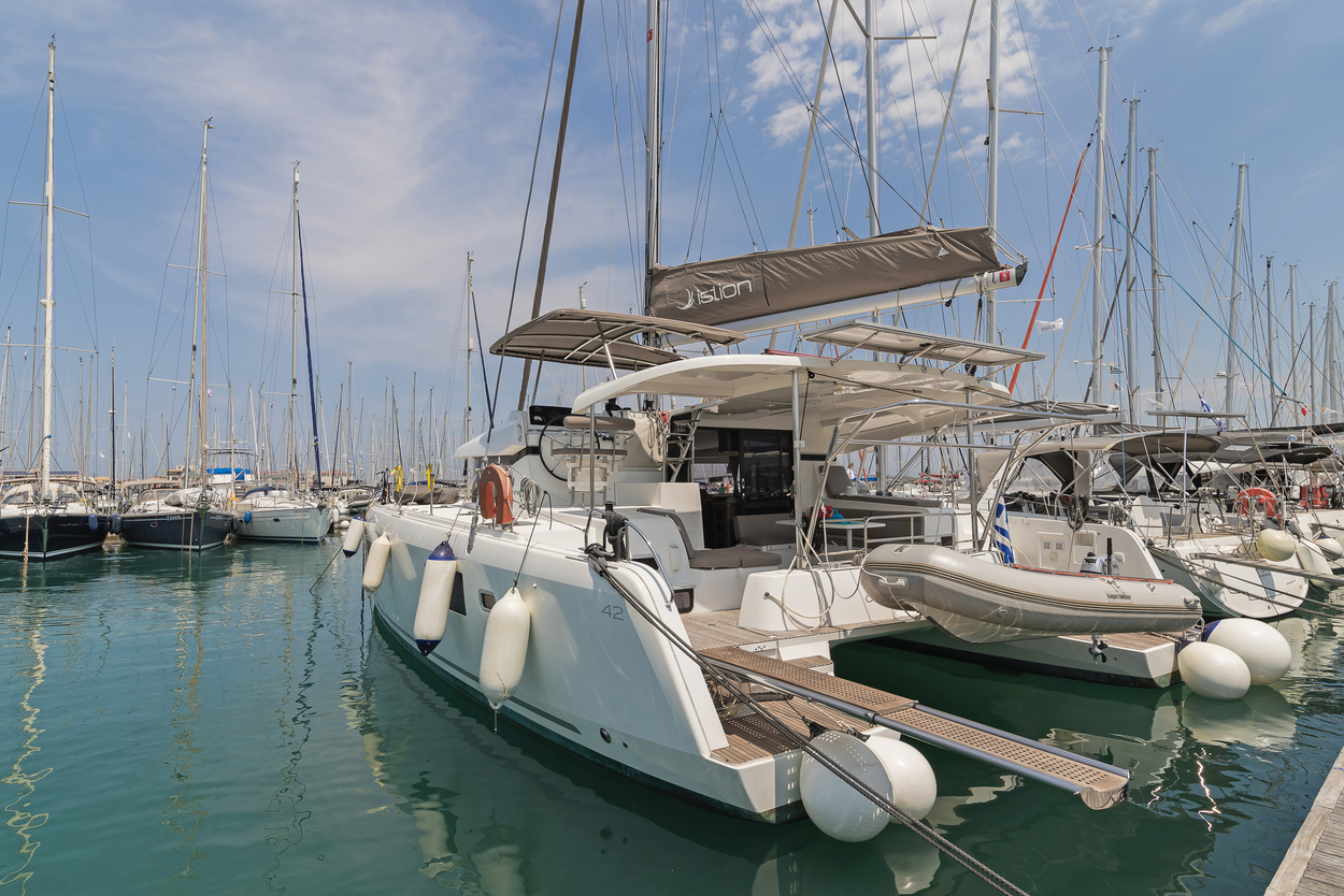 Lagoon 42 - 4 + 2 cab. — photo 8