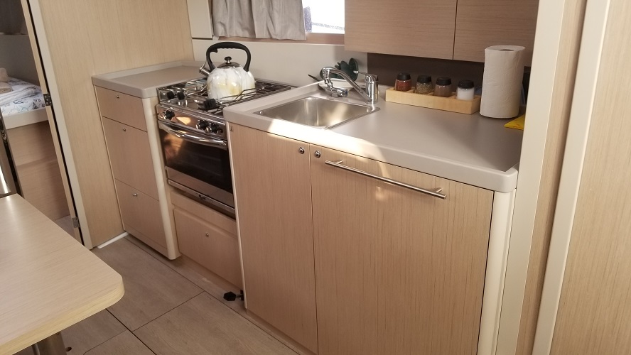 Oceanis 38.1 — photo 13