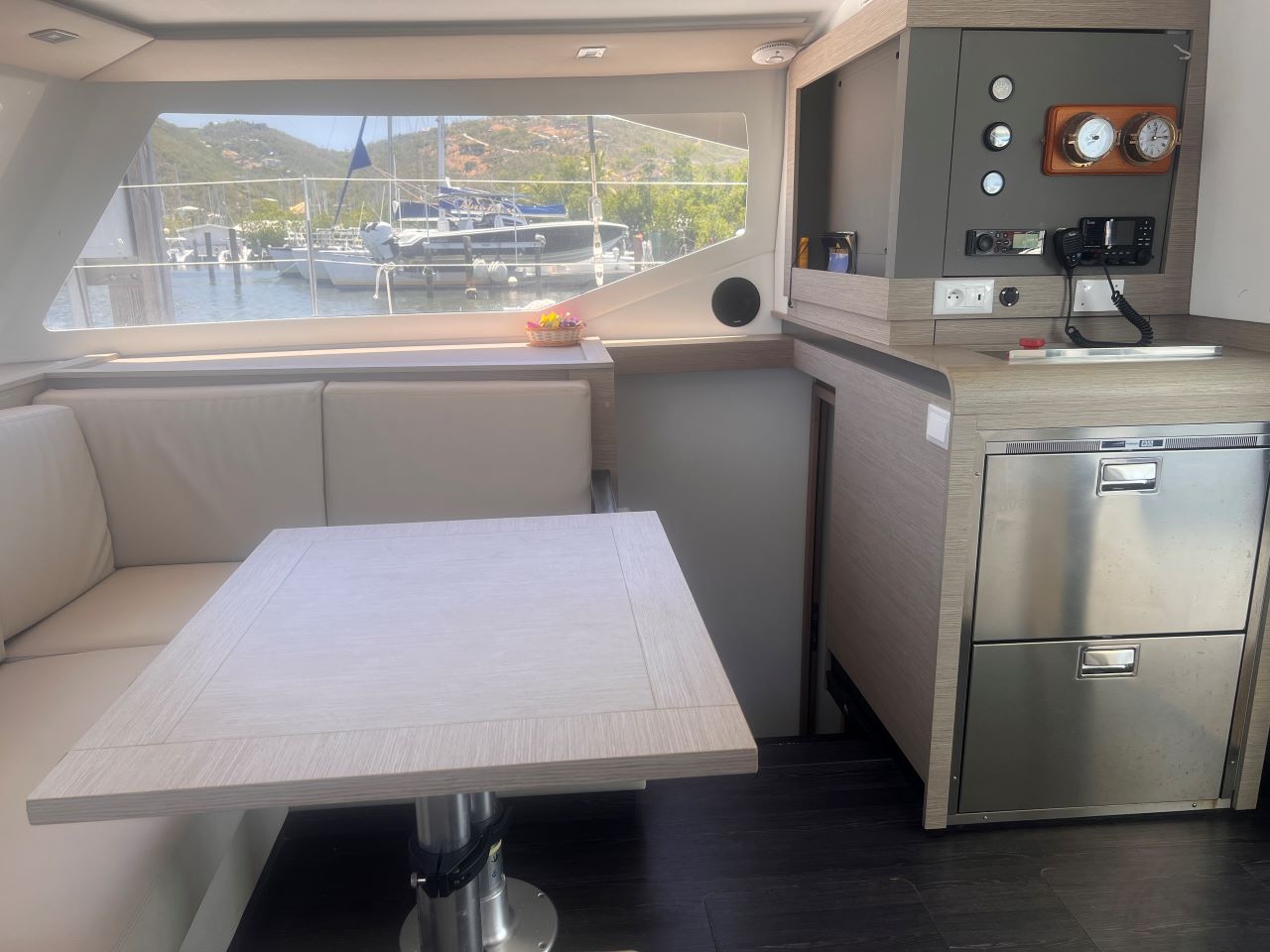 Fountaine Pajot Isla 40 - 4 + 1 cab. — photo 4