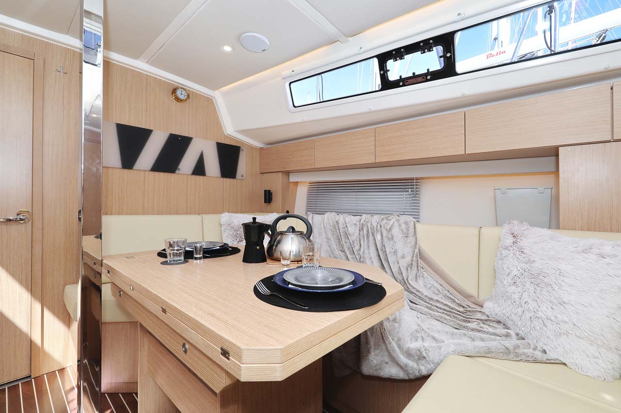Bavaria C42 Style — photo 15