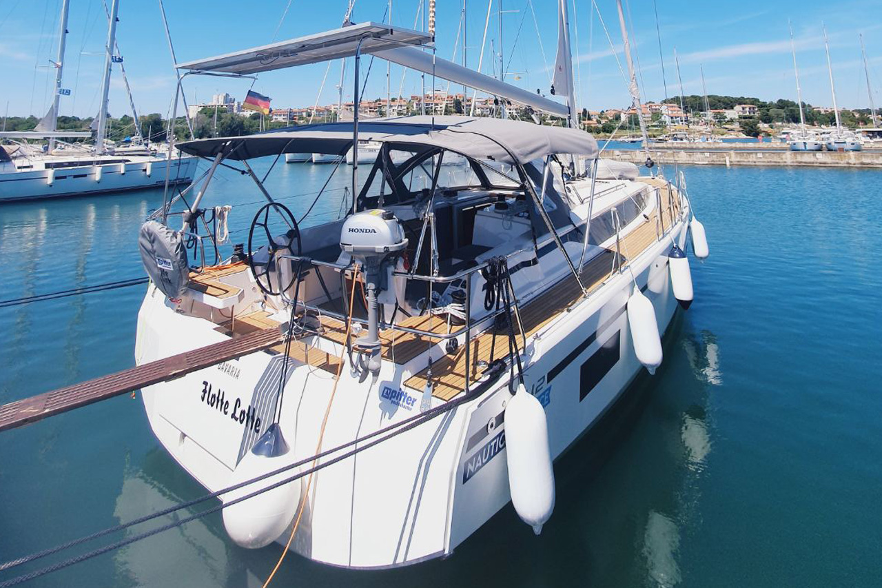Bavaria C42 Style — photo 1