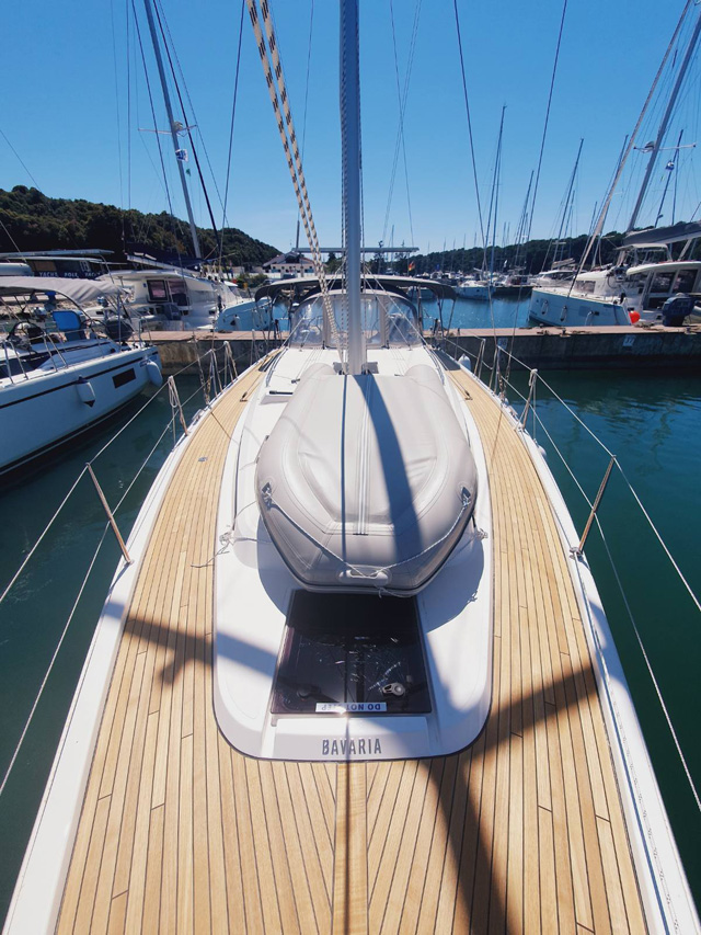 Bavaria C42 Style — photo 3