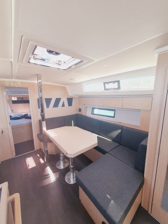 Bavaria C42 Style — photo 7