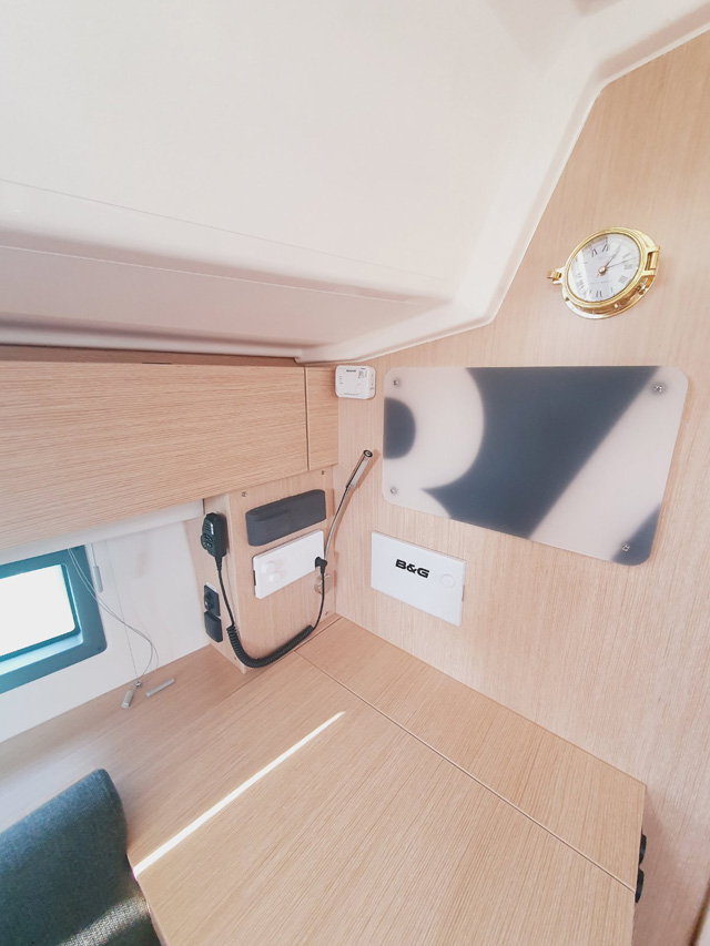 Bavaria C42 Style — photo 8