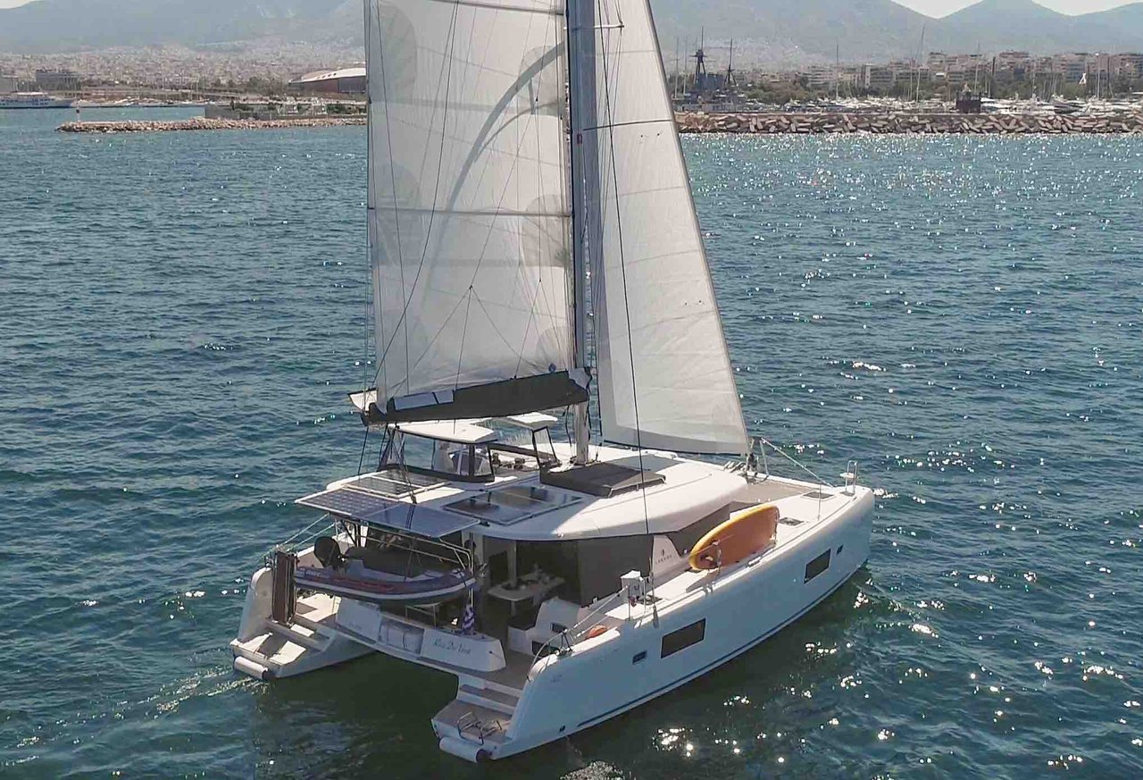 Lagoon 42 - 4 + 1 cab. — photo 5