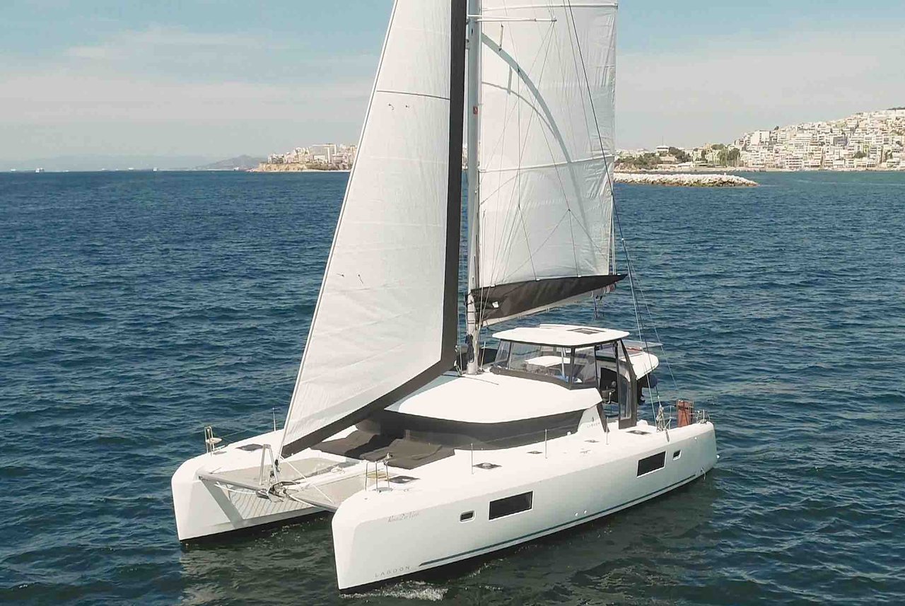 Lagoon 42 - 4 + 1 cab. — photo 6