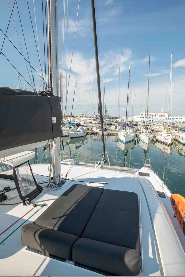Lagoon 42 - 4 + 1 cab. — photo 10