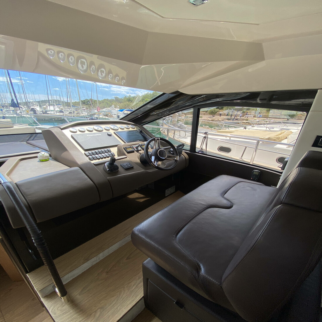 Sessa Fly 47 — photo 19